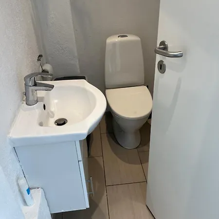 Проживание в семье Mini 14 - Close To Lego House And Town Center